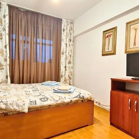 2bd Colentina Ghica Obor Апартаменти *